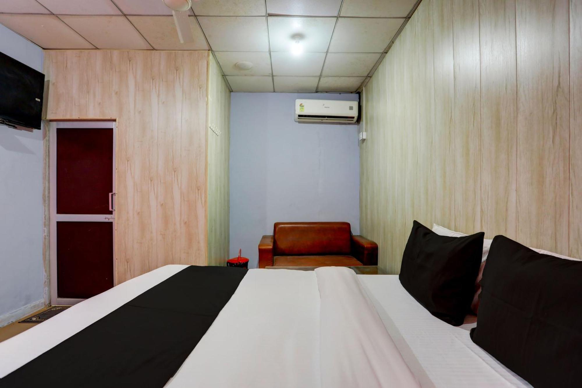 Collection O Harsh Hotel & Restaurant Bhiwadi Dış mekan fotoğraf