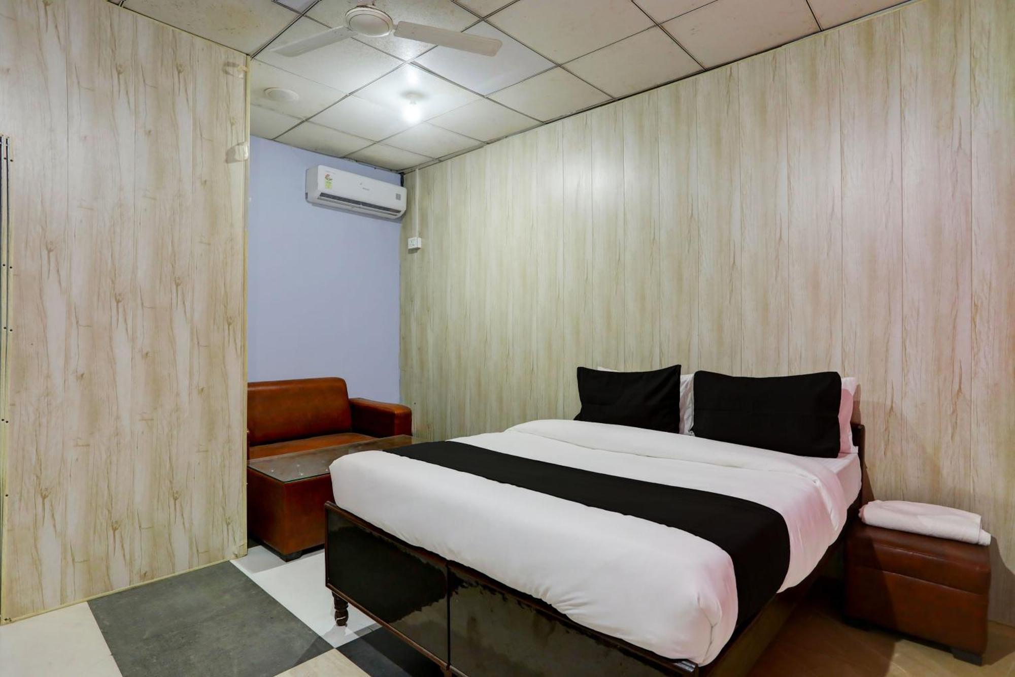 Collection O Harsh Hotel & Restaurant Bhiwadi Dış mekan fotoğraf