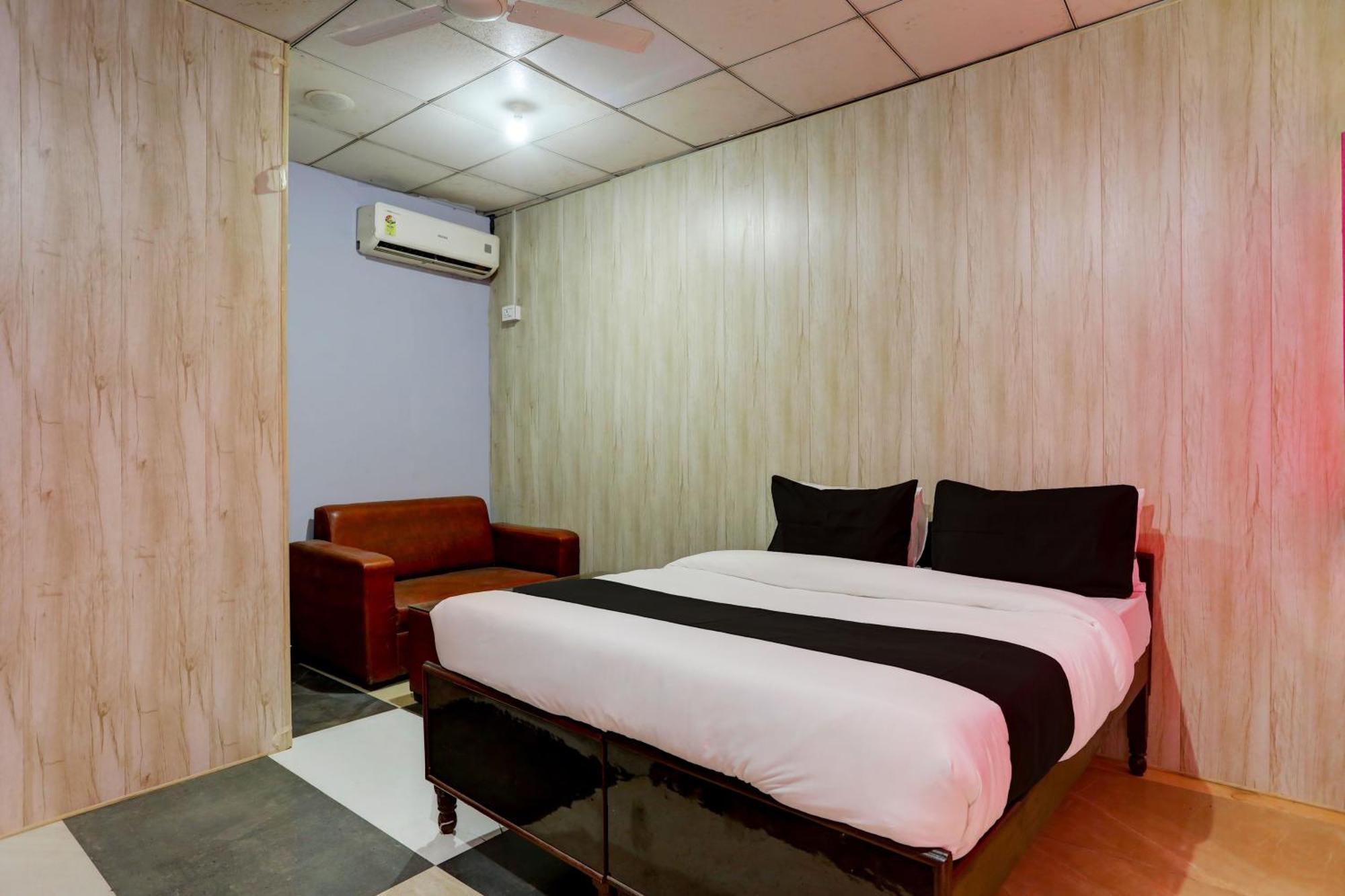 Collection O Harsh Hotel & Restaurant Bhiwadi Dış mekan fotoğraf