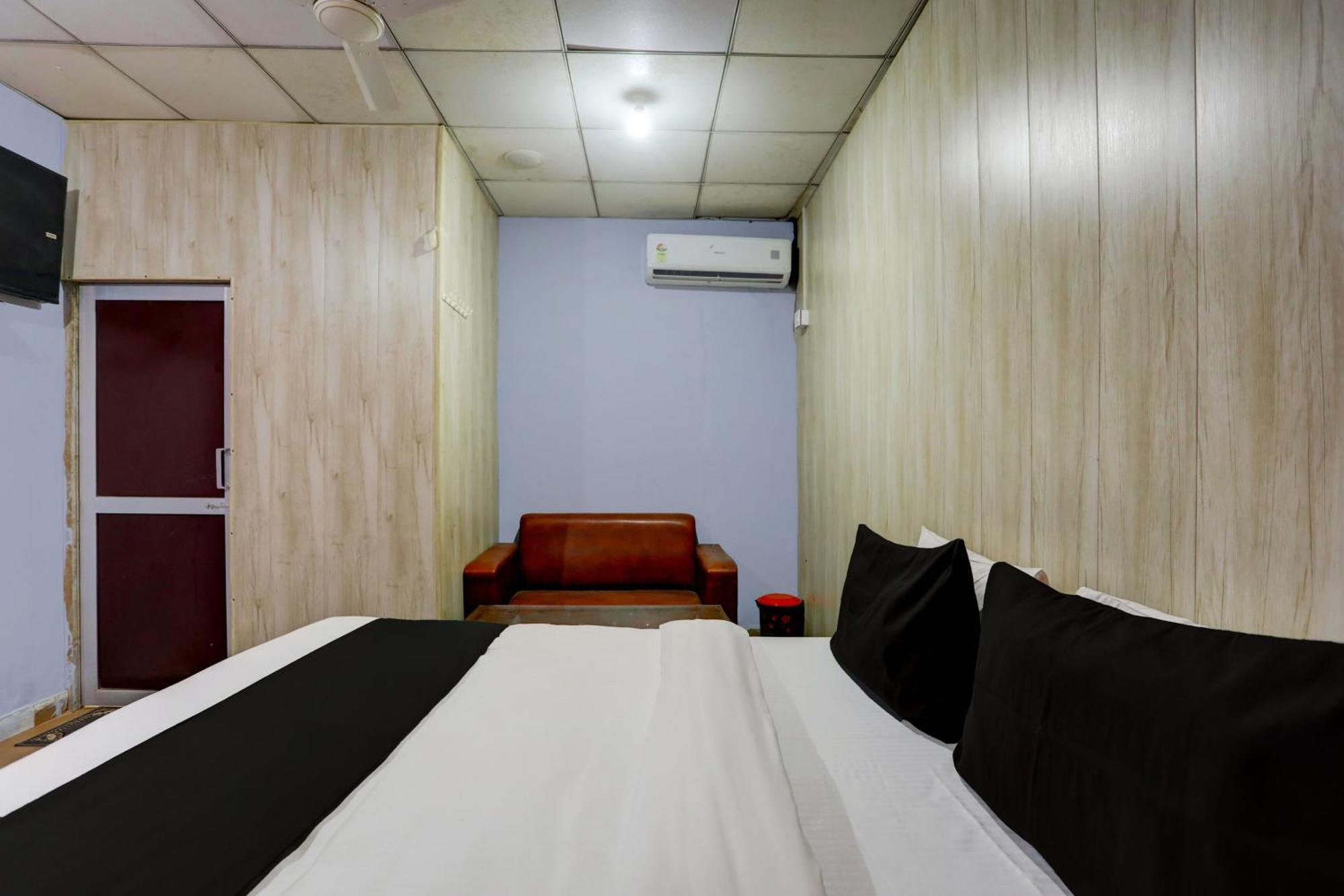 Collection O Harsh Hotel & Restaurant Bhiwadi Dış mekan fotoğraf
