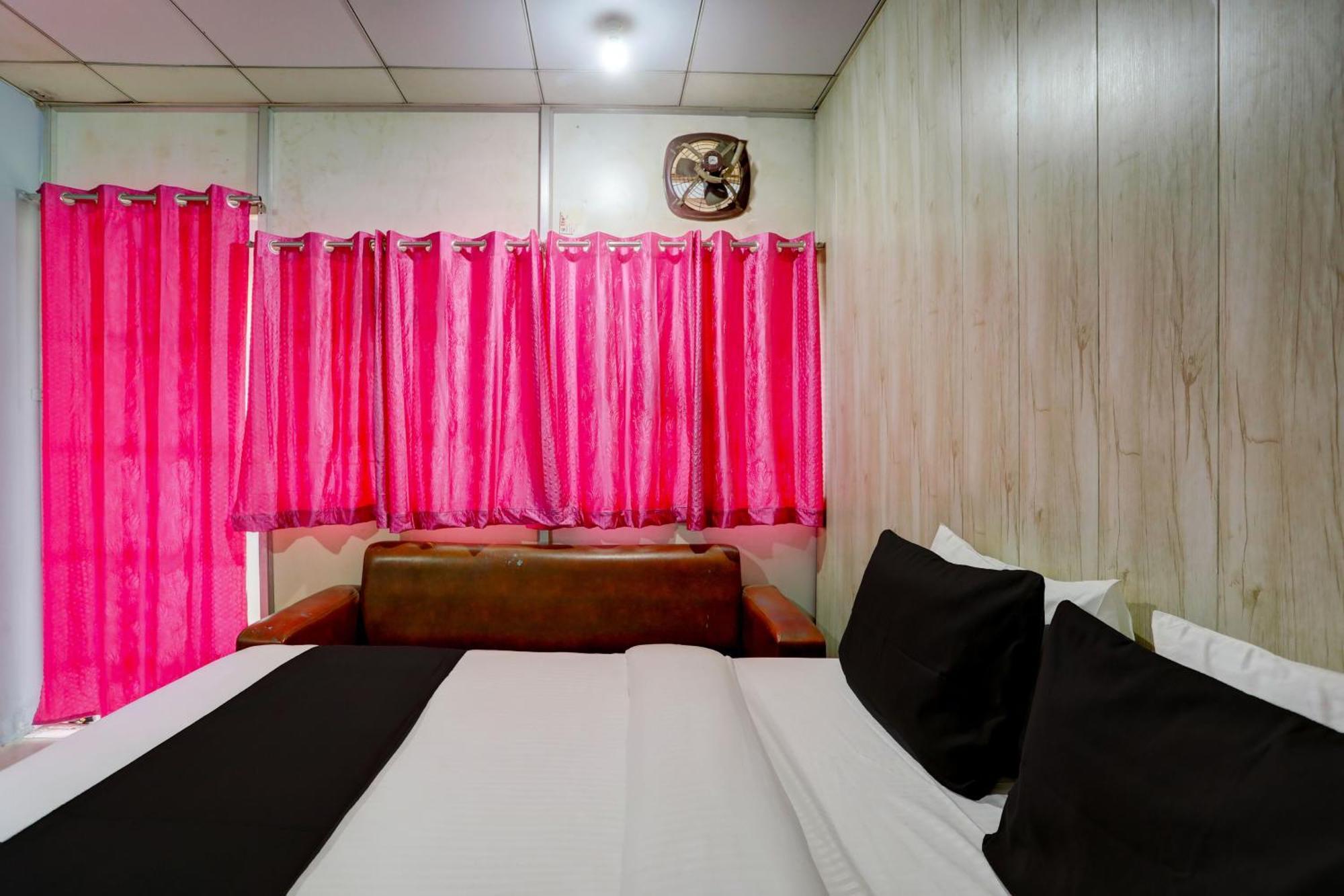 Collection O Harsh Hotel & Restaurant Bhiwadi Dış mekan fotoğraf